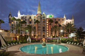 Holiday-Inn-Castle-Orlando-photos-Exterior-Holiday-Inn-Castle-Exterior-Courtyard-View[1]